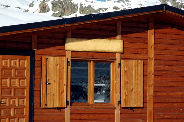 Cabin Window Repair in Rocklin